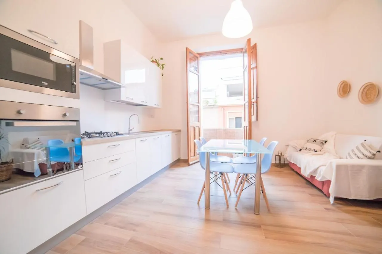 Minimalist Chic A Villanova 3Bdr - 2Bth - Wifi Cagliari 0*,  Italy