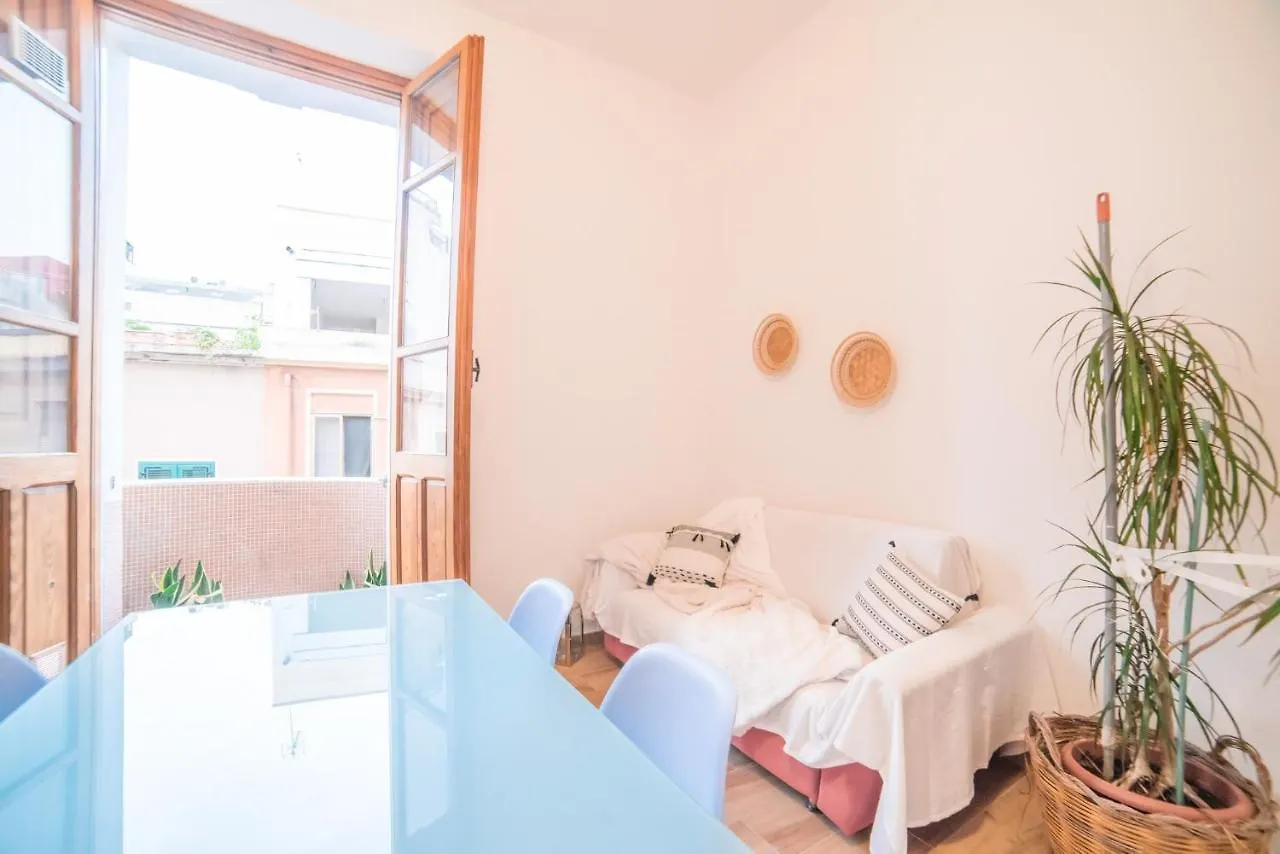 Minimalist Chic A Villanova 3Bdr - 2Bth - Wifi Cagliari 0*,  Italy