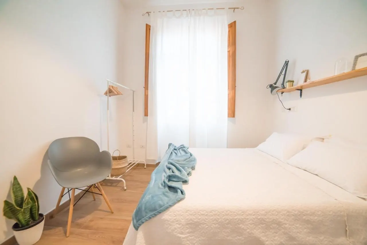 Apartment Minimalist Chic A Villanova 3Bdr - 2Bth - Wifi Cagliari