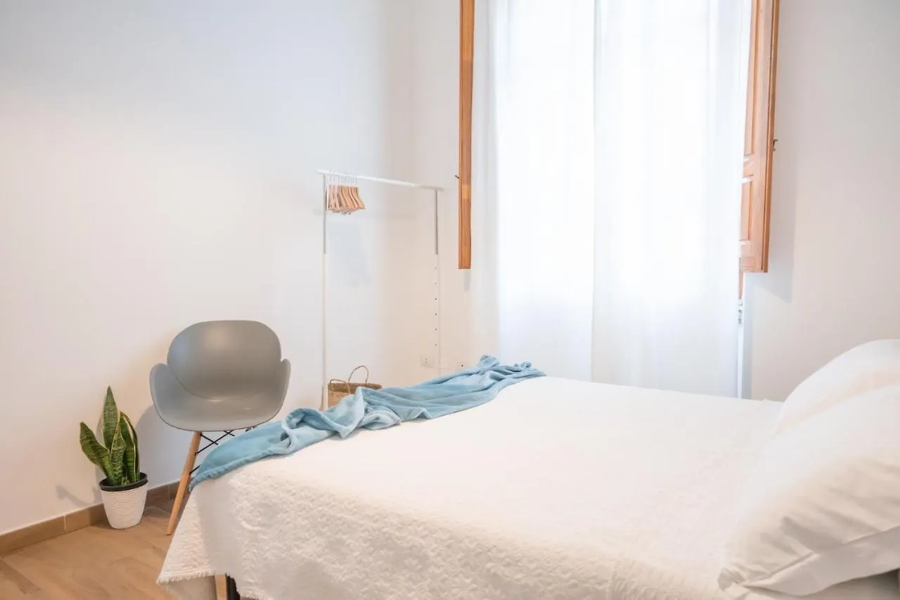 Apartment Minimalist Chic A Villanova 3Bdr - 2Bth - Wifi Cagliari Italy