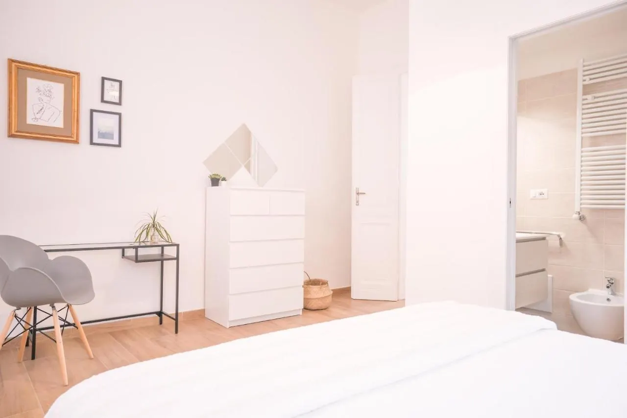 Minimalist Chic A Villanova 3Bdr - 2Bth - Wifi Cagliari