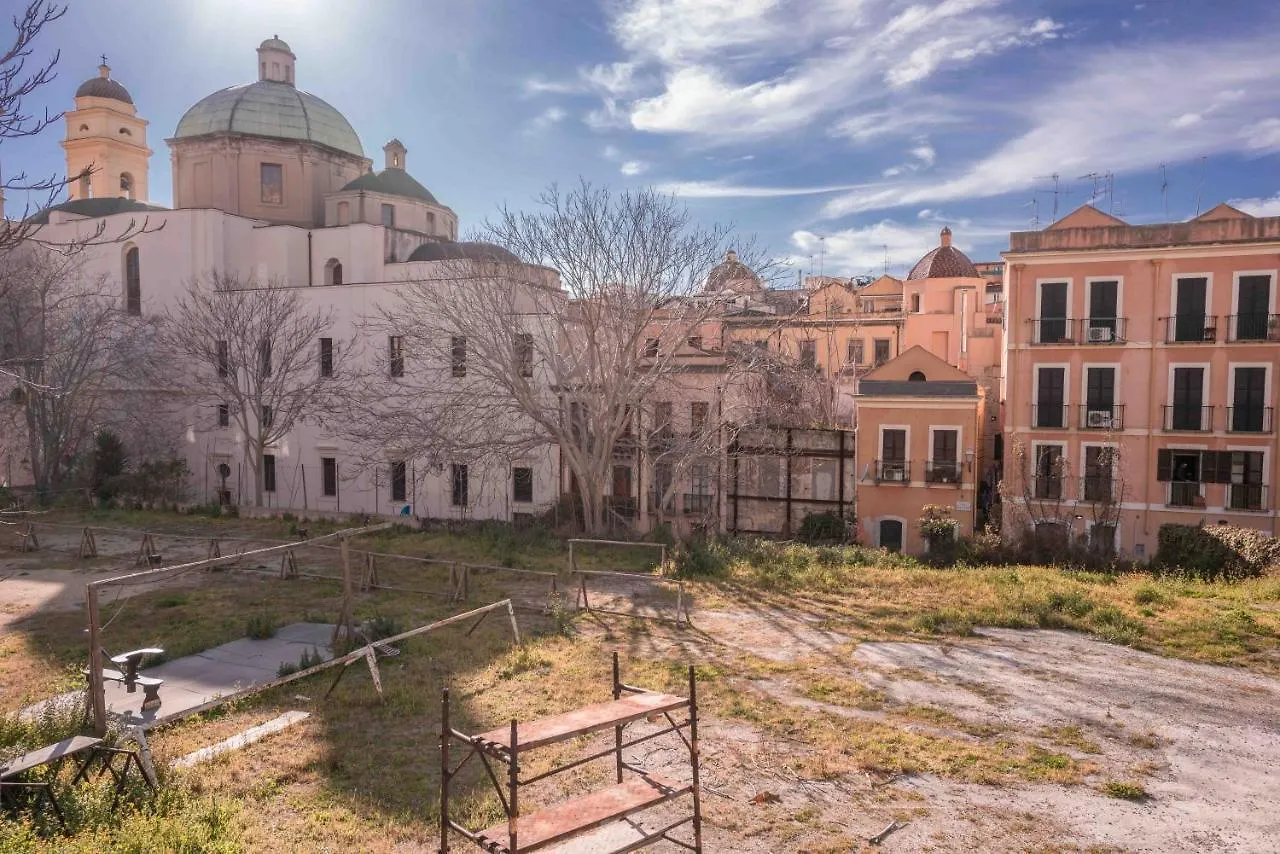 Apartment Minimalist Chic A Villanova 3Bdr - 2Bth - Wifi Cagliari